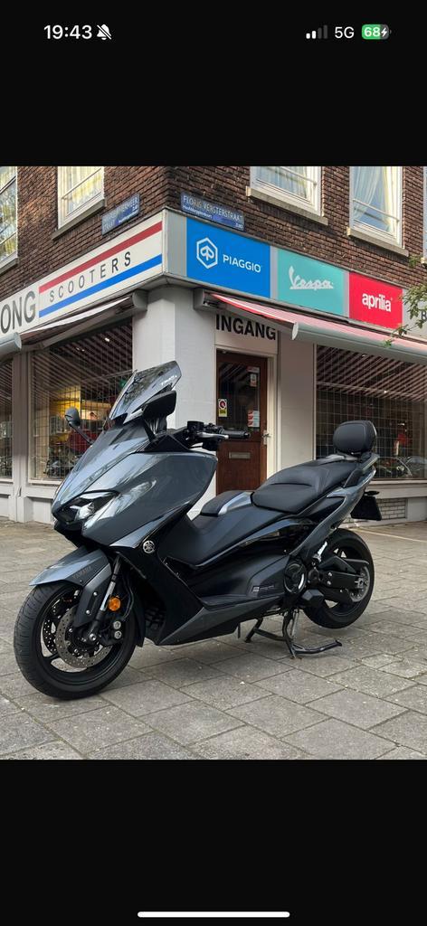 Yamaha T Max techmax 560 2021 nardogrey, Motoren, Motoren | Yamaha, Particulier, Scooter, 12 t/m 35 kW, 2 cilinders, Minimaal motorrijbewijs A2