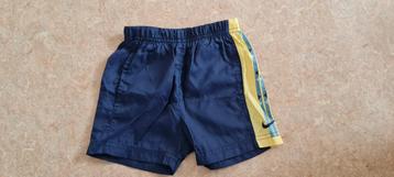 korte broek Nike maat 62/68 zgan beschikbaar voor biedingen