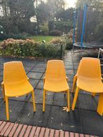 Gele Kunststof Tuinstoelen - Sfeervol!, Ophalen, Gebruikt, Kunststof, Stapelbaar
