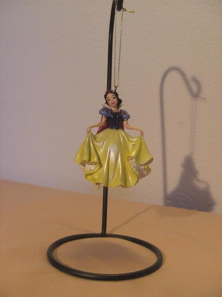 Ornament dansende Sneeuwwitje, Verzamelen, Disney, Zo goed als nieuw, Beeldje of Figuurtje, Sneeuwwitje of Doornroosje, Ophalen of Verzenden