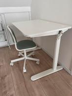 Ikea bureau (90x60) en ikea stoel, Huis en Inrichting, Bureaus, Ophalen, In hoogte verstelbaar, Zo goed als nieuw