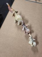 Stenen olifantenfamilie beeld, Verzamelen, Ophalen of Verzenden, Gebruikt, Dier