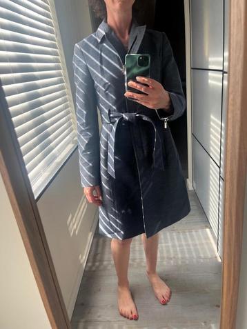 Karen Millen trenchcoat maat 38 beschikbaar voor biedingen