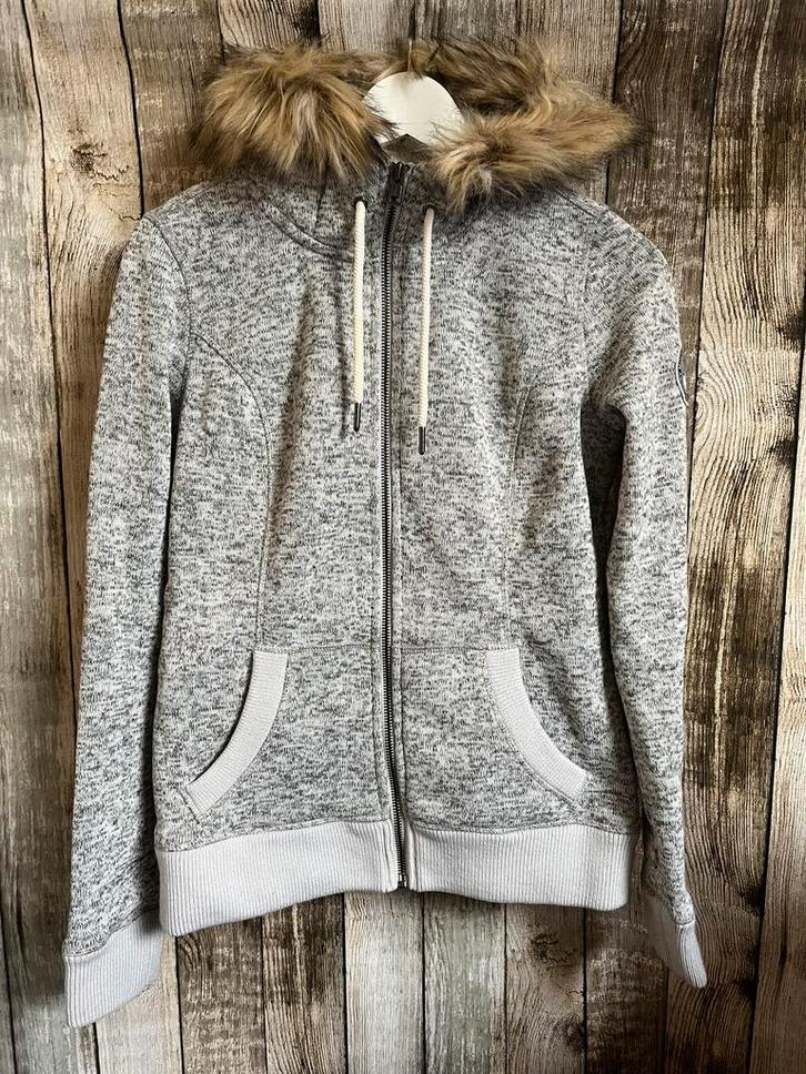 Mooi warm grijs vest met capuchon van Superdry (Maat M), Kleding | Dames, Truien en Vesten, Zo goed als nieuw, Maat 38/40 (M)