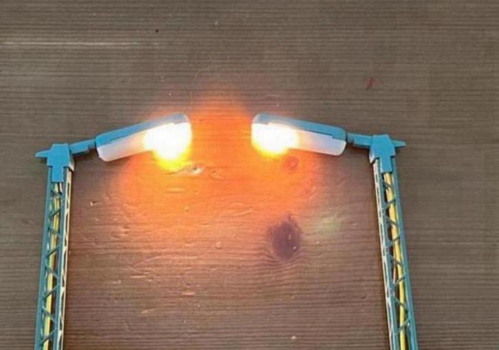 Kapjes voor Märklin lantaarns 7281, 7282, 7283, Hobby en Vrije tijd, Modeltreinen | H0, Nieuw, Wisselstroom, Märklin, Ophalen of Verzenden