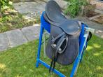 Wintec veelzijdigheidszadel 17 inch, Dieren en Toebehoren, Paarden en Pony's | Zadels, Ophalen, Gebruikt