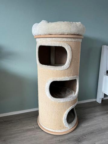 XL Krabton 3 nisjes 115 cm en stevig! Minimaal €75 beschikbaar voor biedingen