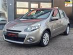 Renault Clio 1.2 TCe Collection AIRCO/NAP/TREKHAAK/NAVI/CR C, Auto's, Voorwielaandrijving, Euro 5, Zwart, 4 cilinders