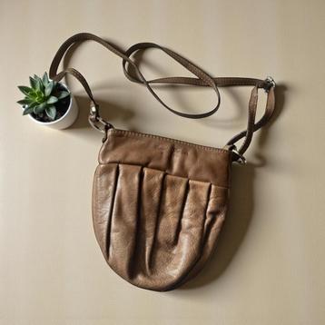 Vintage Tas Universele Maat Bruin Leer Rond Geplooid beschikbaar voor biedingen