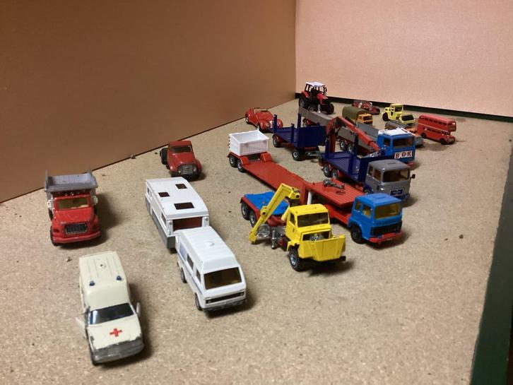 Miniatuurauto's 15 stuks. Majorette, Siku, Playarts, Hobby en Vrije tijd, Modelbouw | Auto's en Voertuigen, Gebruikt, Auto, 1:50 of kleiner