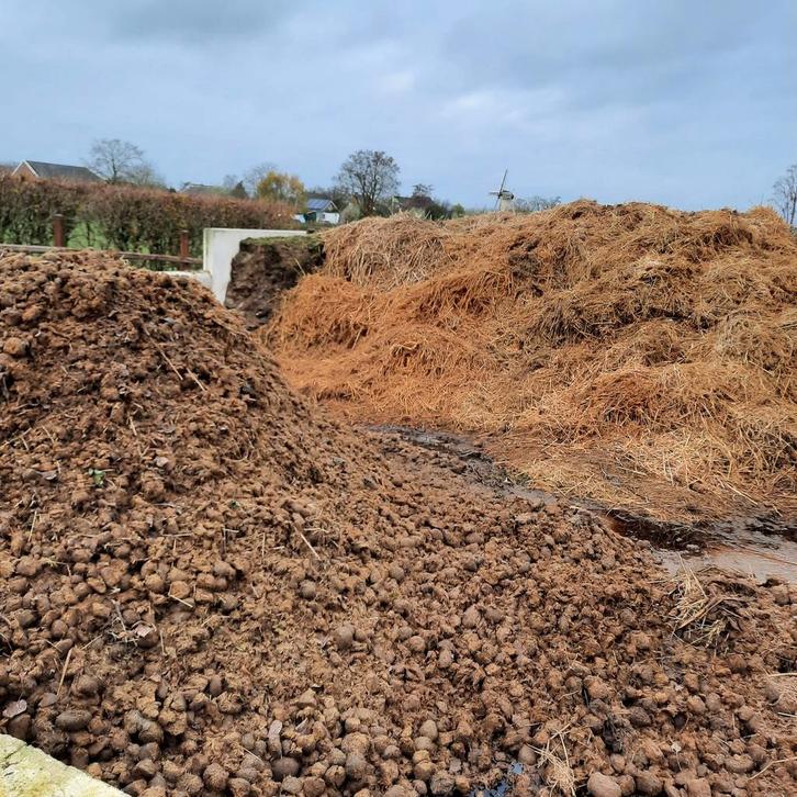 Gratis paardenmest puur of vermengd, Tuin en Terras, Aarde en Mest, Tuinaarde, Ophalen of Verzenden