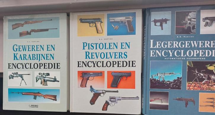 Encyclopedieën van wapens - Hartink. Per stuk!, Boeken, Techniek, Zo goed als nieuw, Overige onderwerpen, Ophalen