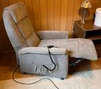 Nieuwstaat elektrische sta op stoel vv 2 motoren Topmerk, Huis en Inrichting, Ophalen, Zo goed als nieuw, Stof