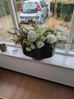 Kunst bloemstuk in zwarte vaas, Ophalen, Zo goed als nieuw