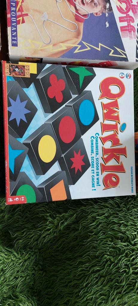 Qwirkle Bordspel, Hobby en Vrije tijd, Gezelschapsspellen | Bordspellen, Gebruikt, Een of twee spelers, Drie of vier spelers, Ophalen of Verzenden