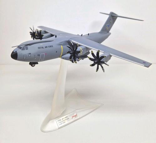 Herpa Airbus A400M Atlas - No. LXX Squadron, RAF 1:200., Verzamelen, Luchtvaart en Vliegtuigspotten, Zo goed als nieuw, Schaalmodel