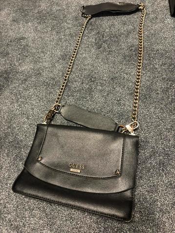 Guess clutch  beschikbaar voor biedingen