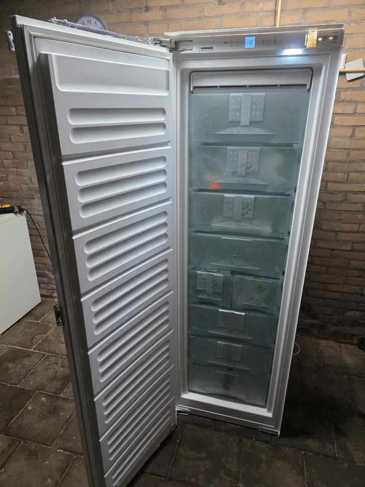 Liebherr inbouwvriezer vrieskast 178cm A ++ No Frost System, Witgoed en Apparatuur, Vriezers en Diepvrieskisten, Gebruikt, Inbouw