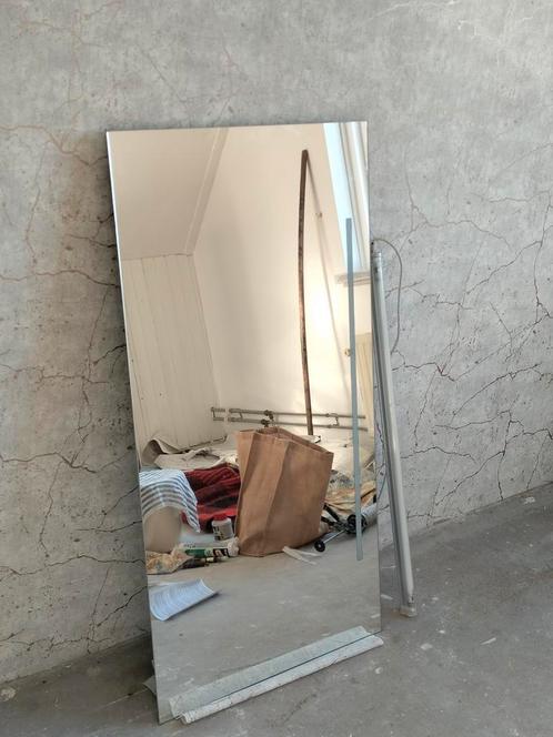 Badkamer spiegel met verlichting, Huis en Inrichting, Badkamer | Badkamermeubels, Gebruikt, 100 tot 150 cm, Ophalen
