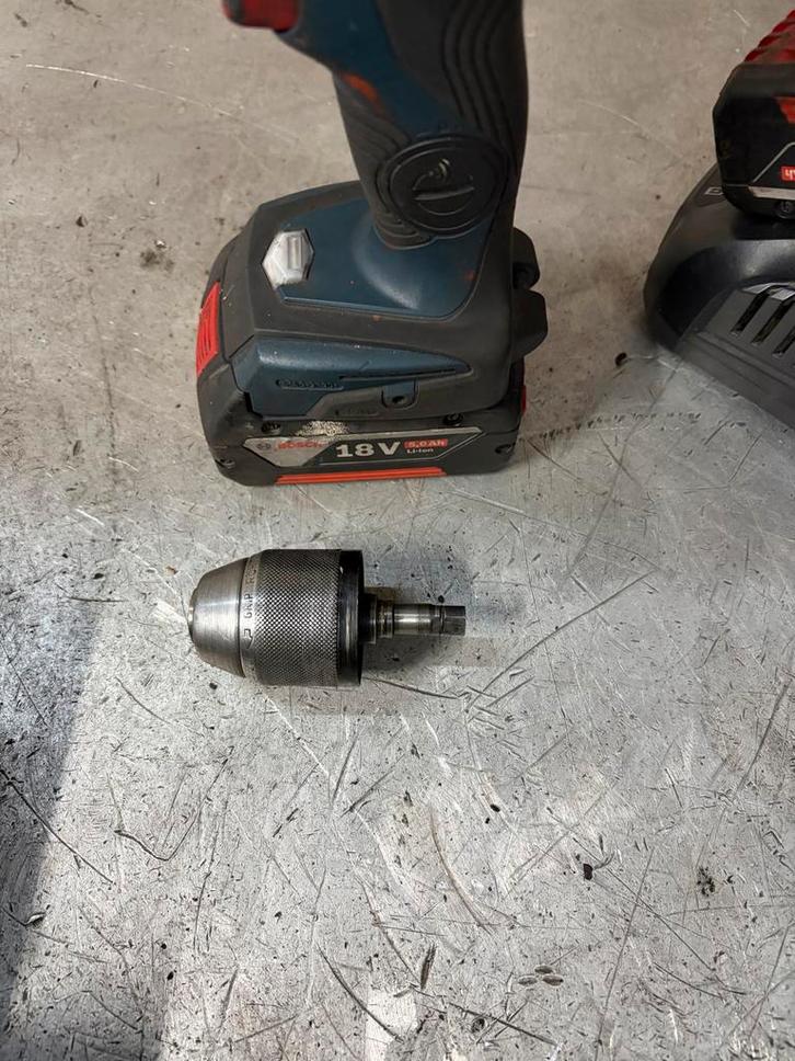 Bosch Boor- en Schroefmachine 18V, Doe-het-zelf en Verbouw, Gereedschap | Boormachines, Gebruikt, Boor- en Schroefmachine, 400 tot 600 watt