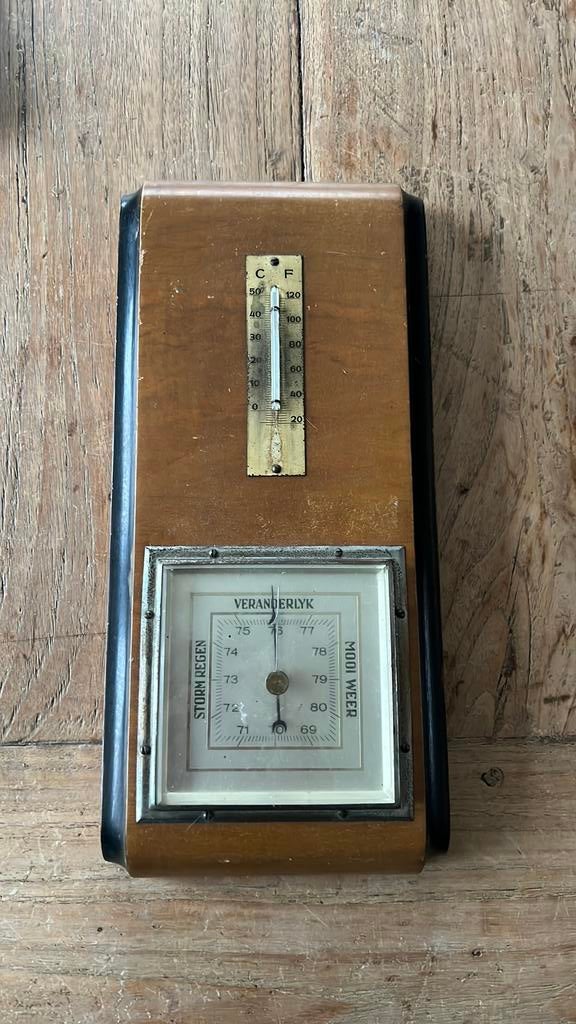 Barometer art deco / amsterdamse school, Audio, Tv en Foto, Weerstations en Barometers, Ophalen of Verzenden, Gebruikt, Barometer