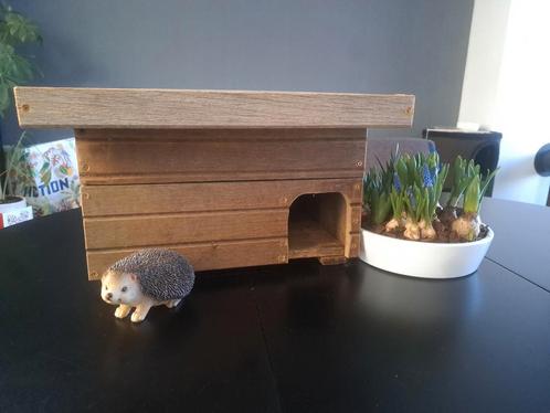Bijna gratis hardhouten huisje voor de egel!, Dieren en Toebehoren, Knaagdieren en Konijnen | Toebehoren, Nieuw, Ophalen of Verzenden
