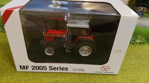 Massey Ferguson 2725 UH., Hobby en Vrije tijd, Modelauto's | 1:32, Zo goed als nieuw, Tractor of Landbouw, Universal Hobbies, Ophalen of Verzenden