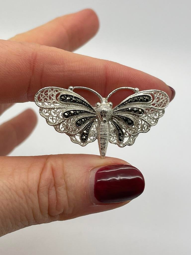 C290 Prachtige zilveren broche vlinder markasiet, Sieraden, Tassen en Uiterlijk, Antieke sieraden, Ophalen of Verzenden, Zilver