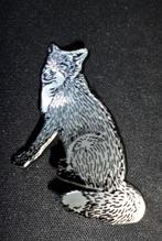 Husky, mooie grote kunststof steekbroche, pin, Ophalen, Zo goed als nieuw, Minder dan 4 cm, Overige materialen