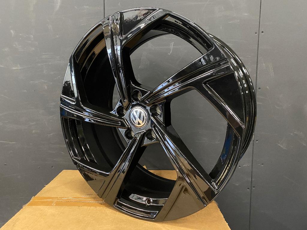 18" FITS VW GOLF 5/6/7/8 T-ROC TOURAN TIGUAN GTI GTD, Ophalen, 18 inch, Velg(en), Nieuw
