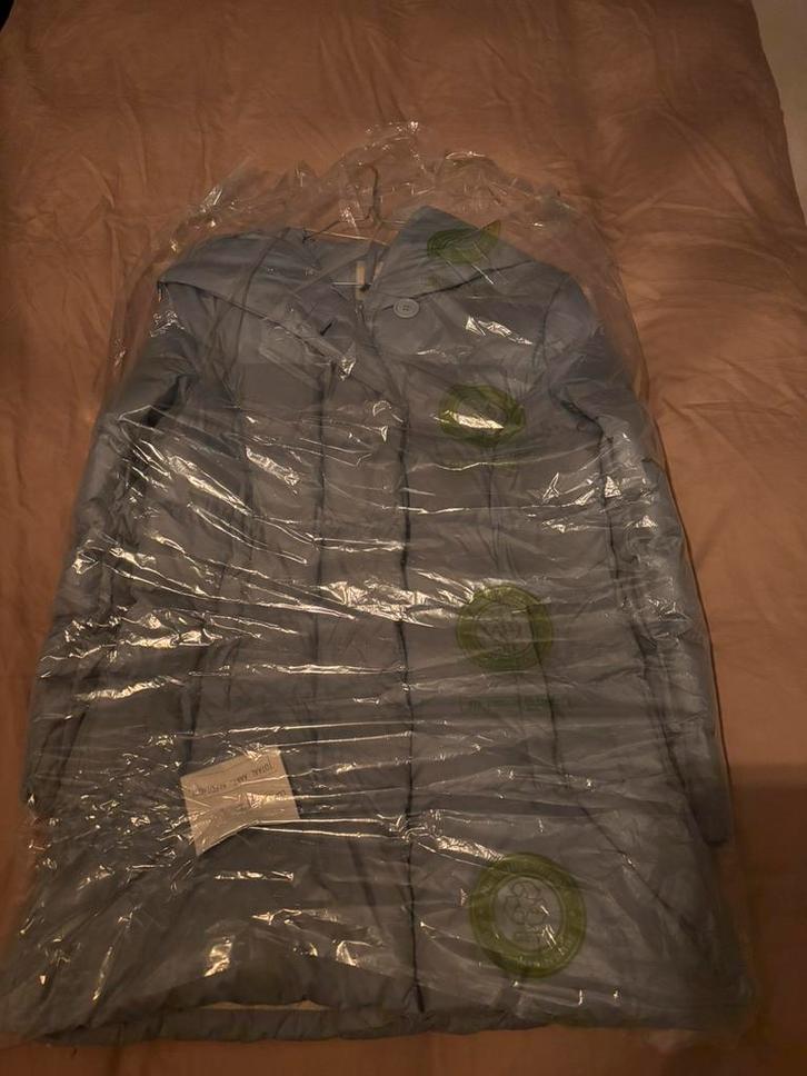 Woolrich meisjes jas maat 12, Kinderen en Baby's, Kinderkleding | Maat 152, Zo goed als nieuw, Meisje, Jas, Ophalen of Verzenden