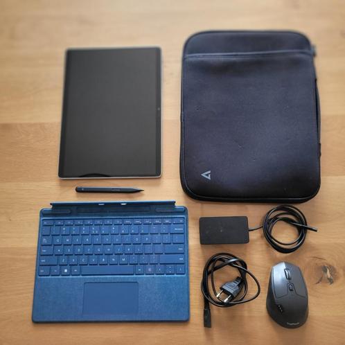 Microsoft Surface Pro 9 for Business – Compleet pakket, Computers en Software, Windows Tablets, Zo goed als nieuw, Wi-Fi en Mobiel internet