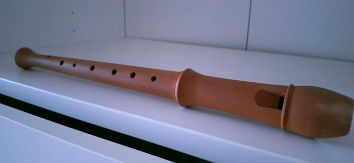 Houten Aura Blokfluit - Snel weg!, Muziek en Instrumenten, Blaasinstrumenten | Blokfluiten, Gebruikt, Sopraan of Sopranino, Met koffer, hoes of etui