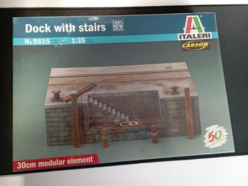 Italeri Dock with Stairs 1:35 beschikbaar voor biedingen