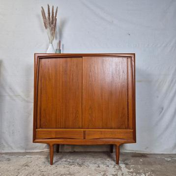 Axel Christensen vintage Deens wandmeubel highboard dressoir beschikbaar voor biedingen