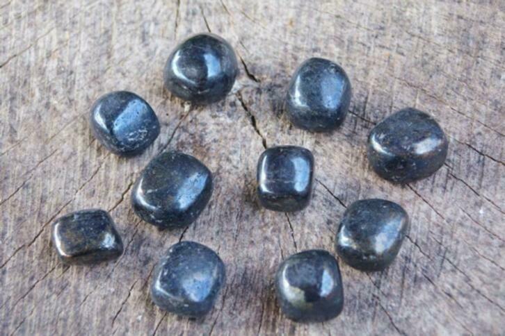 Covellien trommelstenen, Verzamelen, Mineralen en Fossielen, Ophalen of Verzenden