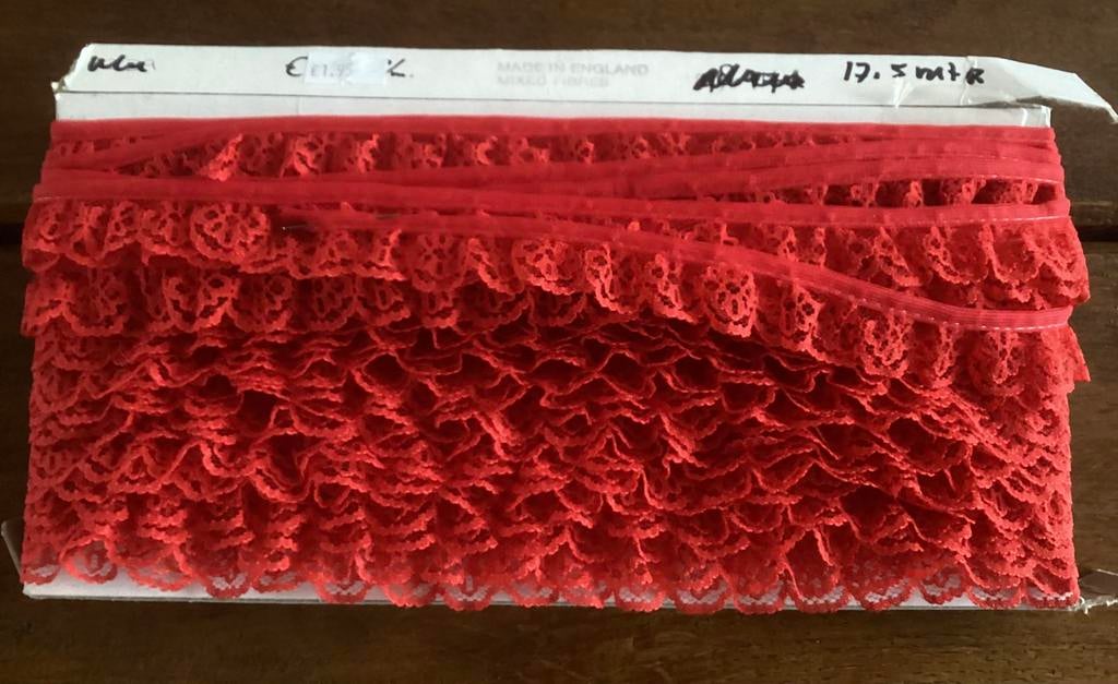 Rood vintage kant, 17,5 meter ,koopje €5, Hobby en Vrije tijd, Naaien en Fournituren, Ophalen, Nieuw, Kant