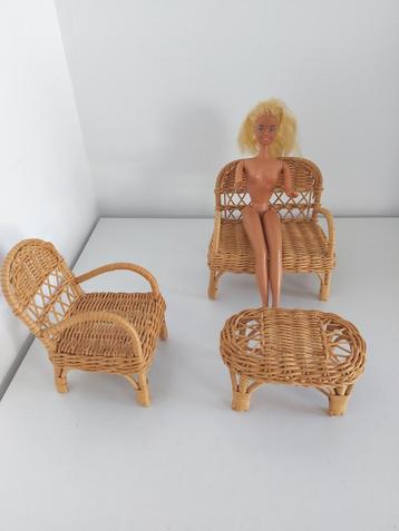 Barbie rieten meubels beschikbaar voor biedingen