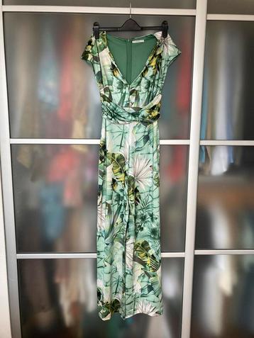 Classic-chic floral jumpsuit from GUESS beschikbaar voor biedingen
