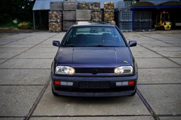 Volkswagen GOLF 1.4 CL Rolling Stones | Nieuwstaat ! | Uniek beschikbaar voor biedingen