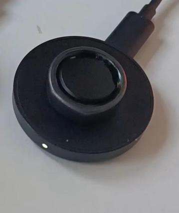 Oura ring lader met usb kabel maat10 (rng werkt niet meer) beschikbaar voor biedingen