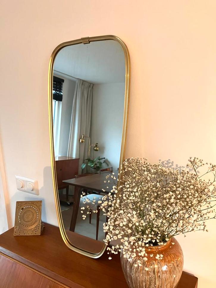 Vintage A-symmetrische Messing wandspiegel, Huis en Inrichting, Woonaccessoires | Spiegels, Zo goed als nieuw, Minder dan 50 cm