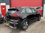 Kia Niro 1.6 GDi Hybrid DynamicLine TREKHAAK / CAMERA / DAB+, Adaptive Cruise Control, Leder en Stof, Zwart, Origineel Nederlands