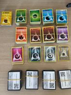 Pokemon Cards: 1030x Energy and TCG Codes, Hobby en Vrije tijd, Verzamelkaartspellen | Pokémon, Ophalen of Verzenden, Zo goed als nieuw
