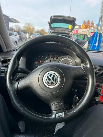 Golf 4 r32 stuur zeer nette staat beschikbaar voor biedingen