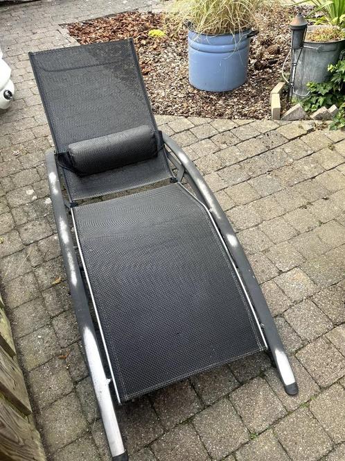 Tuinstoel / Ligstoel Grijs zwart, Tuin en Terras, Tuinstoelen, Gebruikt, Verstelbaar, Ophalen