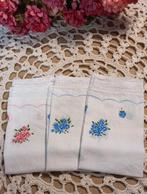 Set van 3 brocante zakdoekjes, bloemen, roze/blauwe, kant, Antiek en Kunst, Ophalen of Verzenden