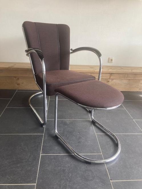 Gispen 412 fauteuil met hocker , in De Ploegstof Accent, Huis en Inrichting, Fauteuils, Zo goed als nieuw, Metaal, Stof, 50 tot 75 cm