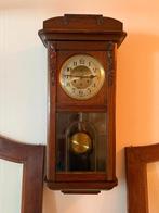 Antieke wandklok met slinger – ca. 1920 – mechanisch, Antiek en Kunst, Antiek | Klokken, Ophalen