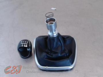 Versnellingspookhoes van een Ford Tourneo Connect beschikbaar voor biedingen